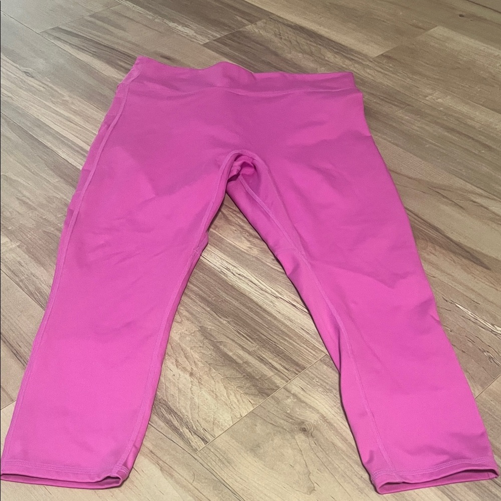 Fabletics Motion 365+ Vibrant Pink Leggings